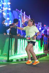 BIB: 1769
                            <button type="button" onclick="openModal(21549914)" class="btn btn-primary btn-sm float-right btn-popup" data-toggle="modal" data-target=".modal-high-quality">
                        <i class="fas fa-shopping-cart"></i> Add to Cart
                    </button>
                                            <button type="button" onclick="isThisMe(21549914, true)" class="btn btn-success btn-sm float-right btn-popup btn-isme hidden" data-toggle="tooltip" data-placement="bottom" title="นี่คือรูปของคุณใช่ไหม คลิกที่นี่เพื่อเอาเข้าอัลบั้ม">
                        <i class="fas fa-plus"></i> Add to album
                    </button>
                    <button type="button" onclick="isThisMe(21549914, false)" class="btn btn-warning btn-sm float-right btn-popup btn-isnotme hidden">
                        <i class="fas fa-ban"></i> Remove from album
                    </button>